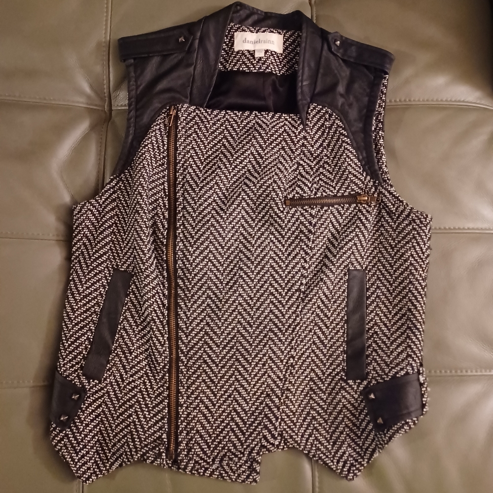 Daniel Rainn Herringbone Faux Leather Vest • Size L